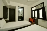 AMR PG for Girls at South Extension Delhi