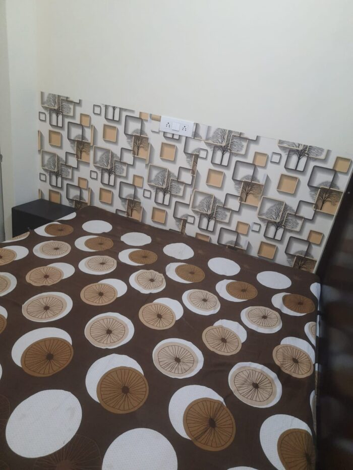 Six Eight Smart Home for Girls in Pul Pehladpur New Delhi