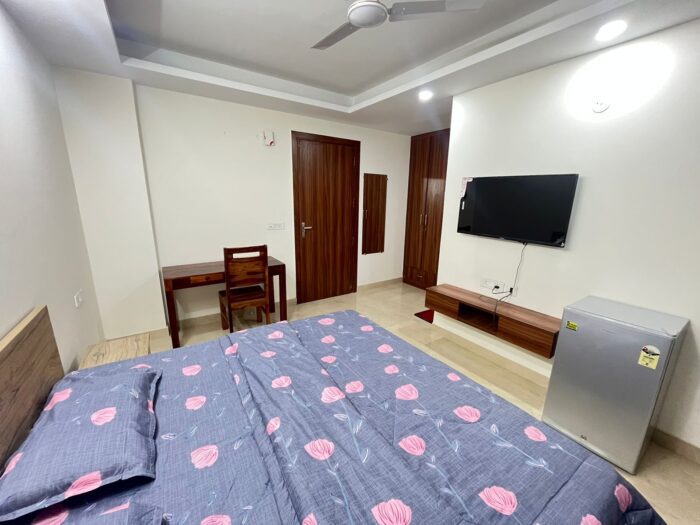 Apna Homes Unisex PG in Sector 48 Gurgaon